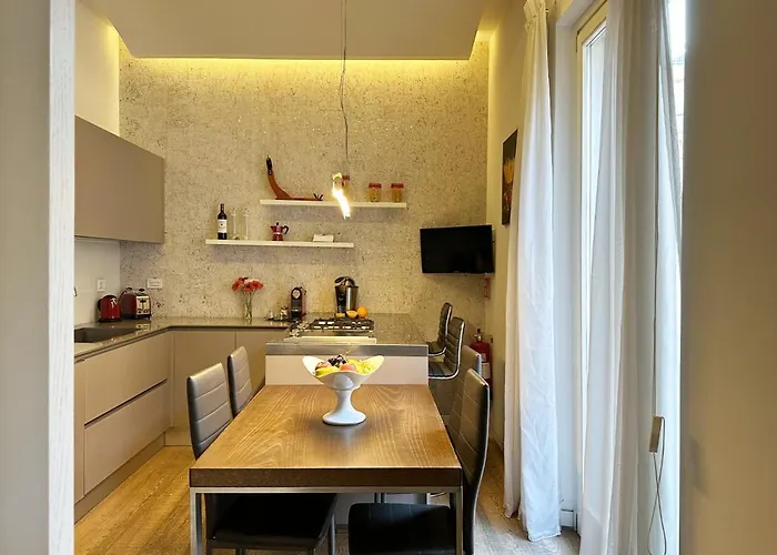 Arcasuite Tritone Luxury Apartment *
