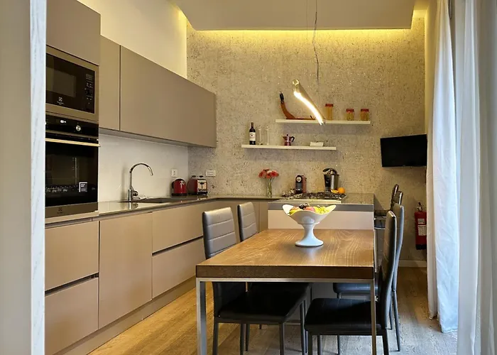 Arcasuite Tritone Luxury Apartment